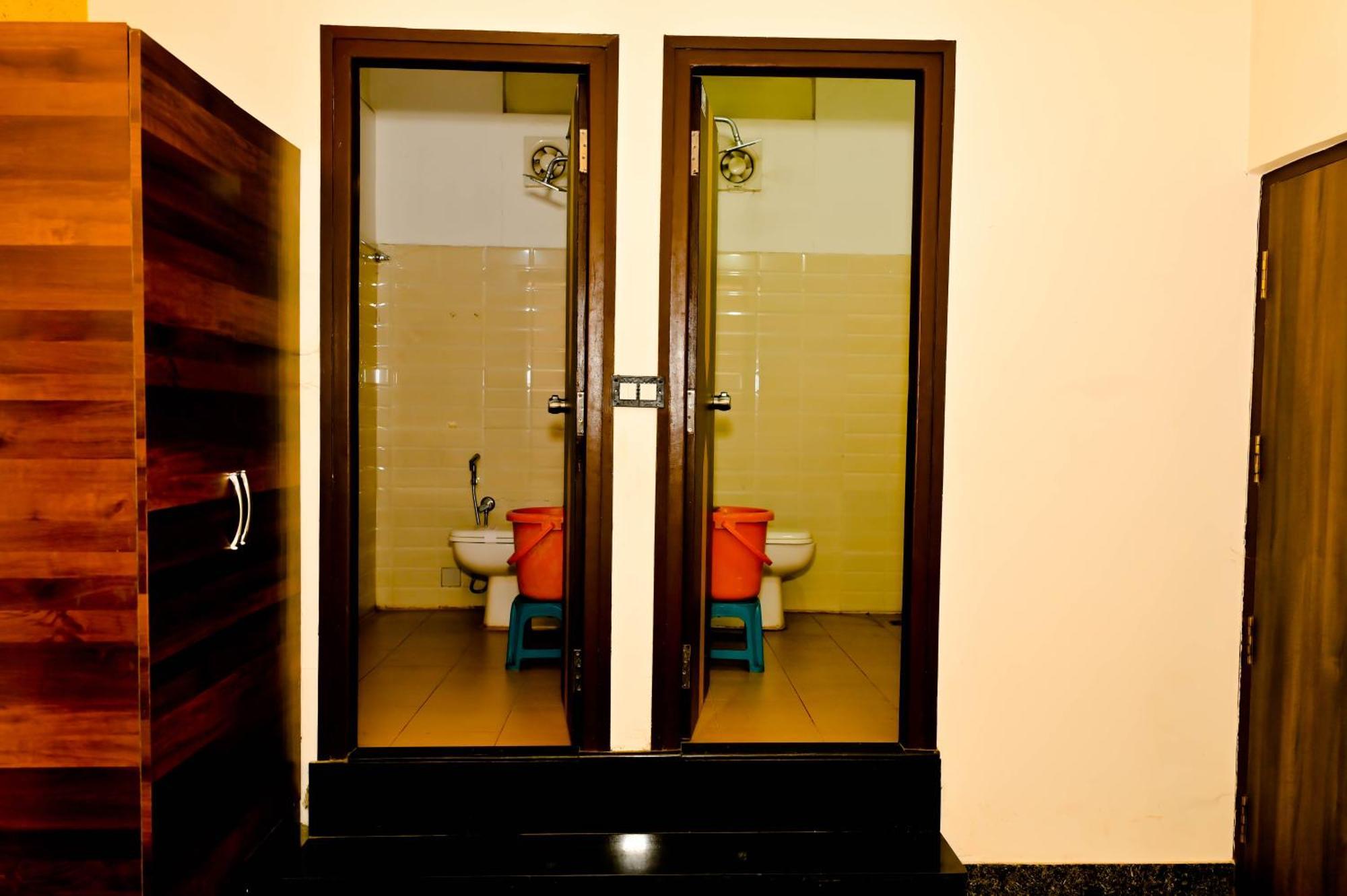Townhouse Mk Hotel Chikmagalur Luaran gambar