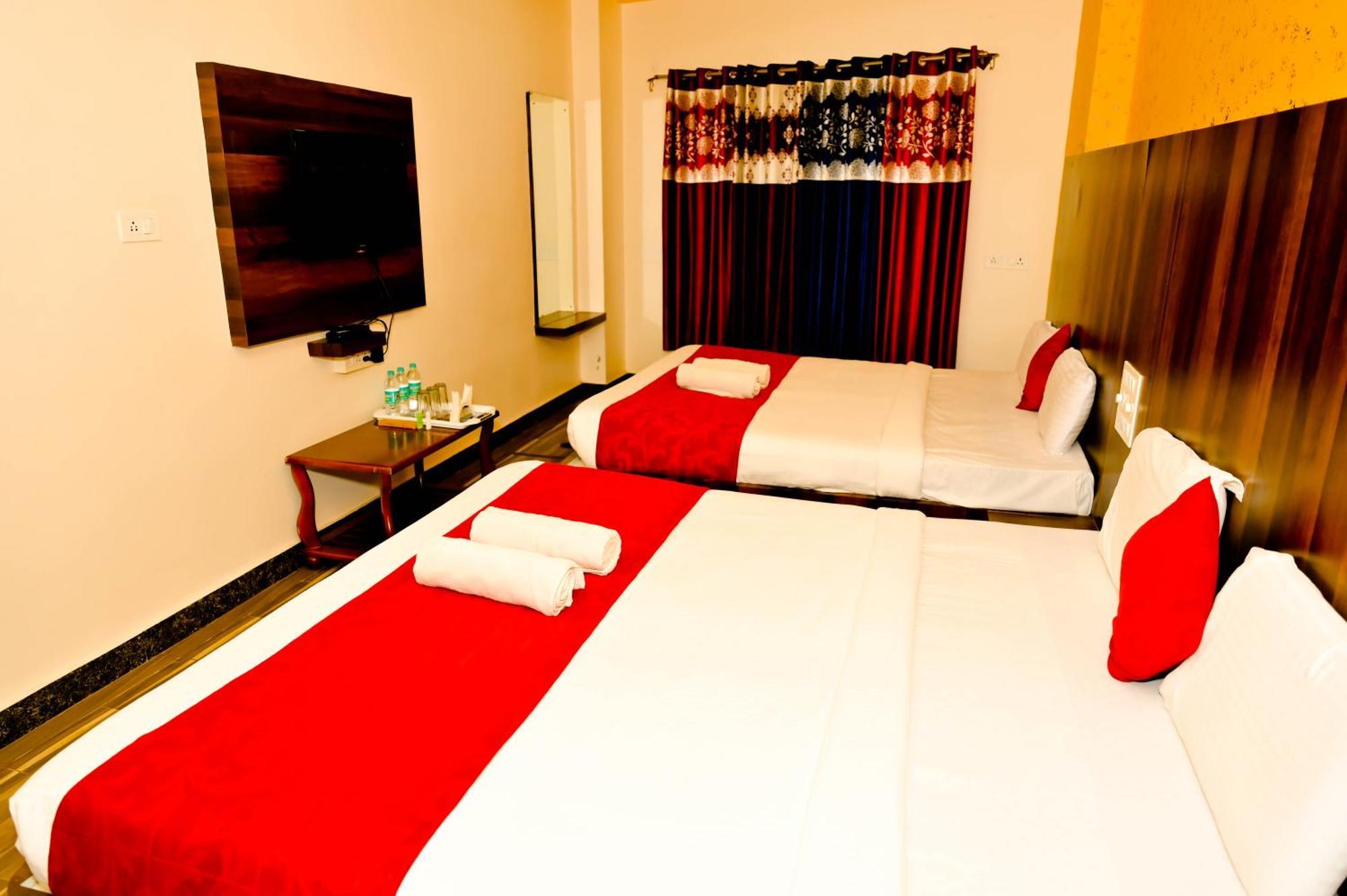 Townhouse Mk Hotel Chikmagalur Luaran gambar
