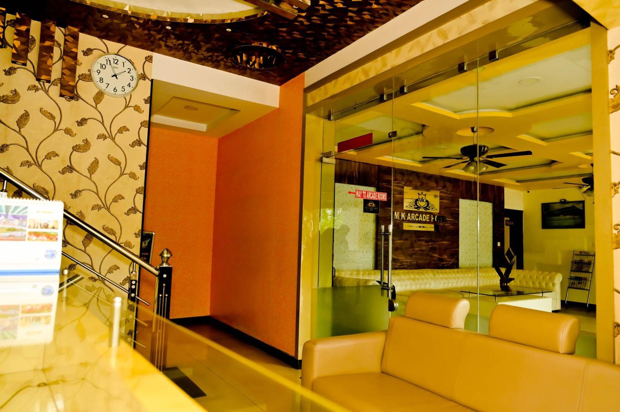 Townhouse Mk Hotel Chikmagalur Luaran gambar