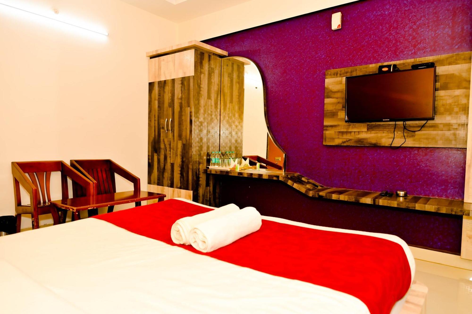 Townhouse Mk Hotel Chikmagalur Luaran gambar