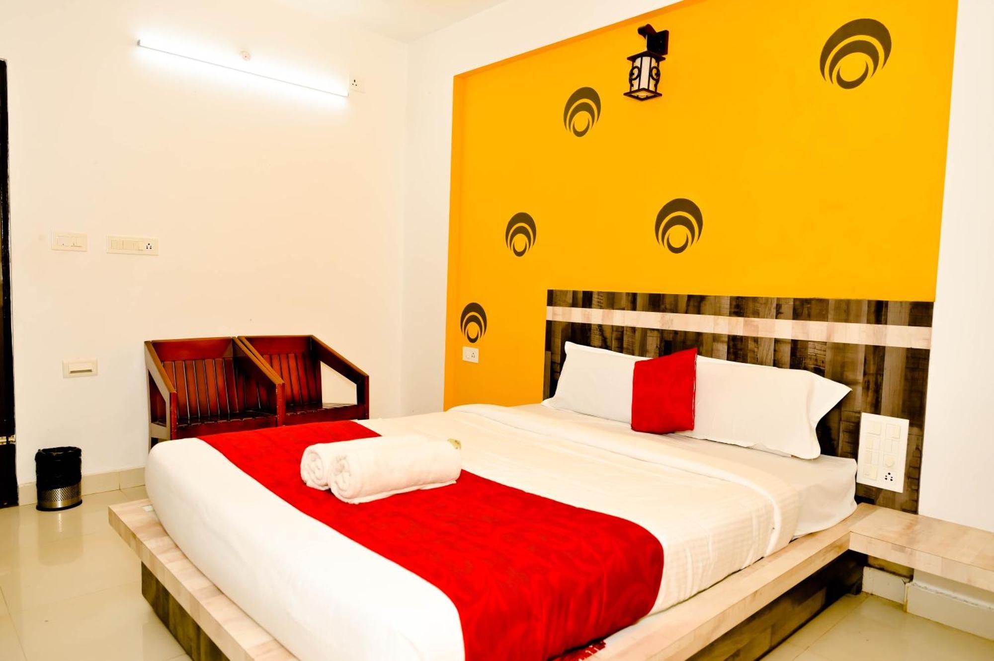 Townhouse Mk Hotel Chikmagalur Luaran gambar