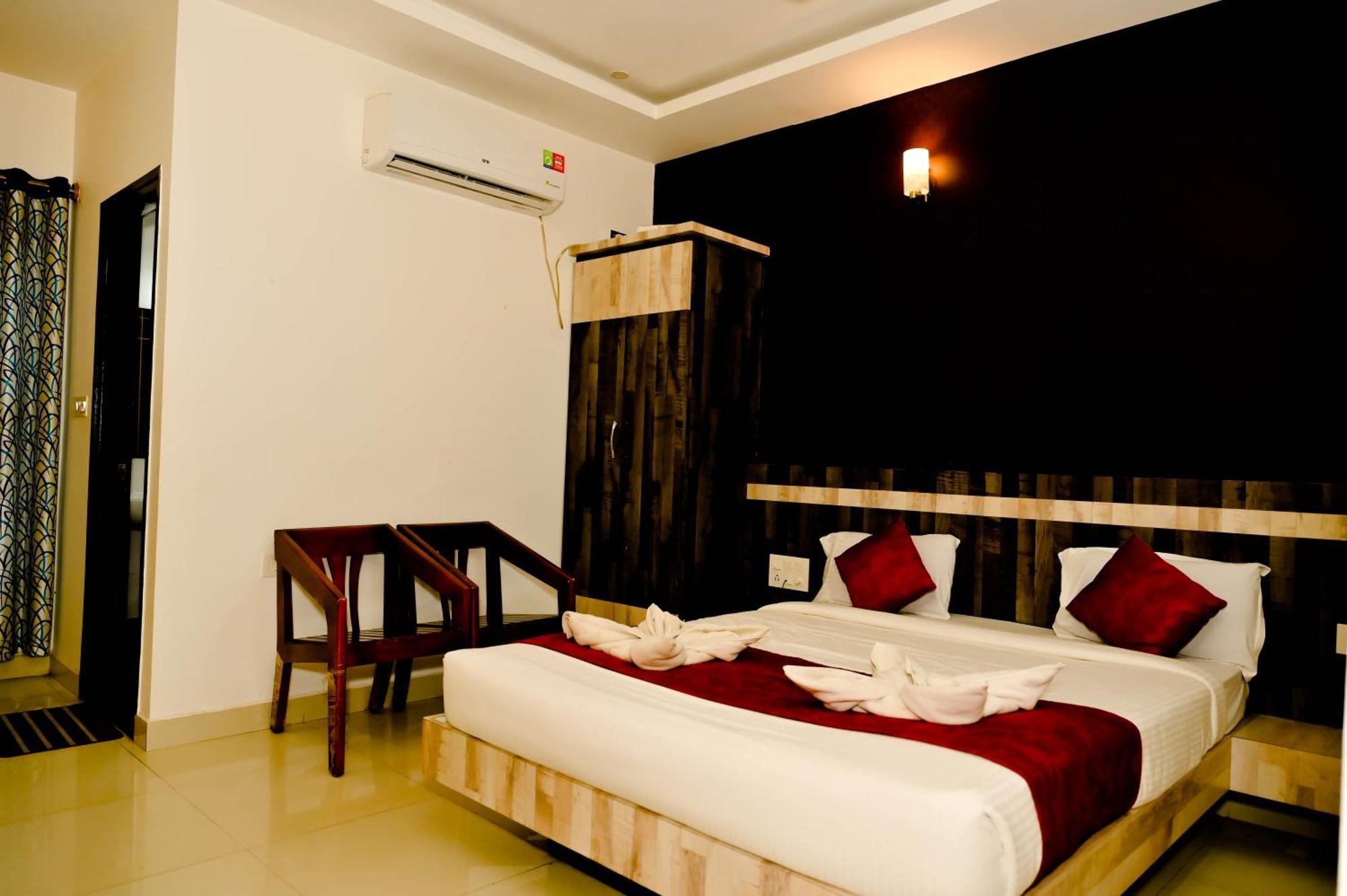 Townhouse Mk Hotel Chikmagalur Luaran gambar